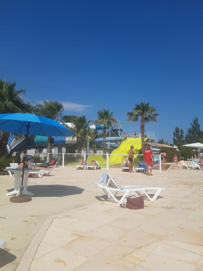 Mobil 6/8 Places Campsite Vias